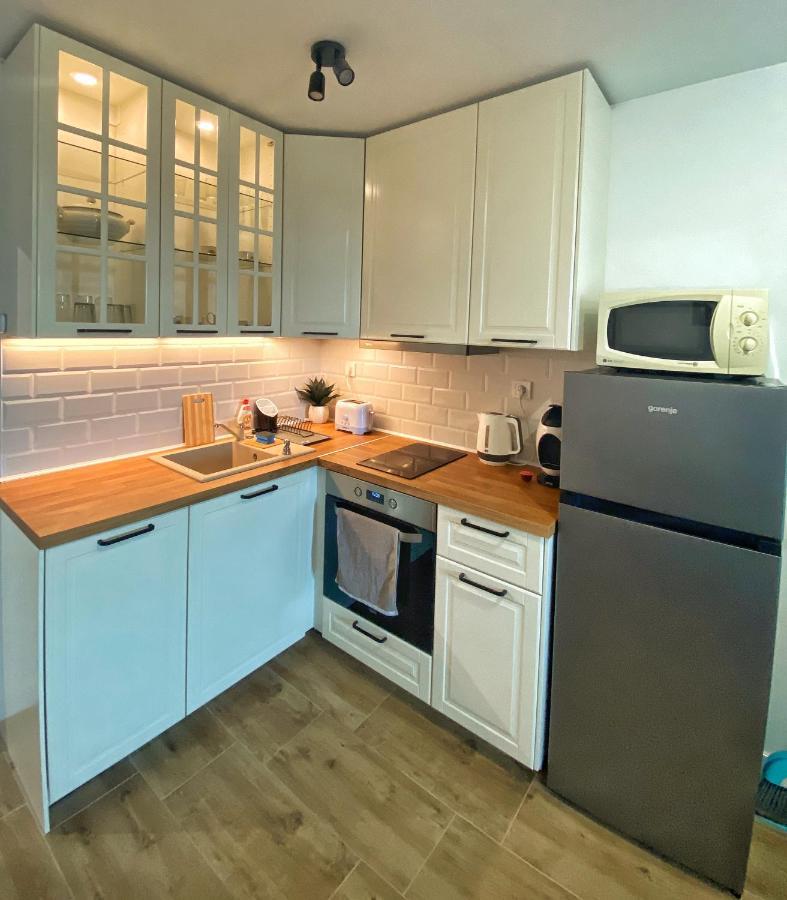 Emma'S Sweet Apartment - Close To Varna Centre Exterior photo