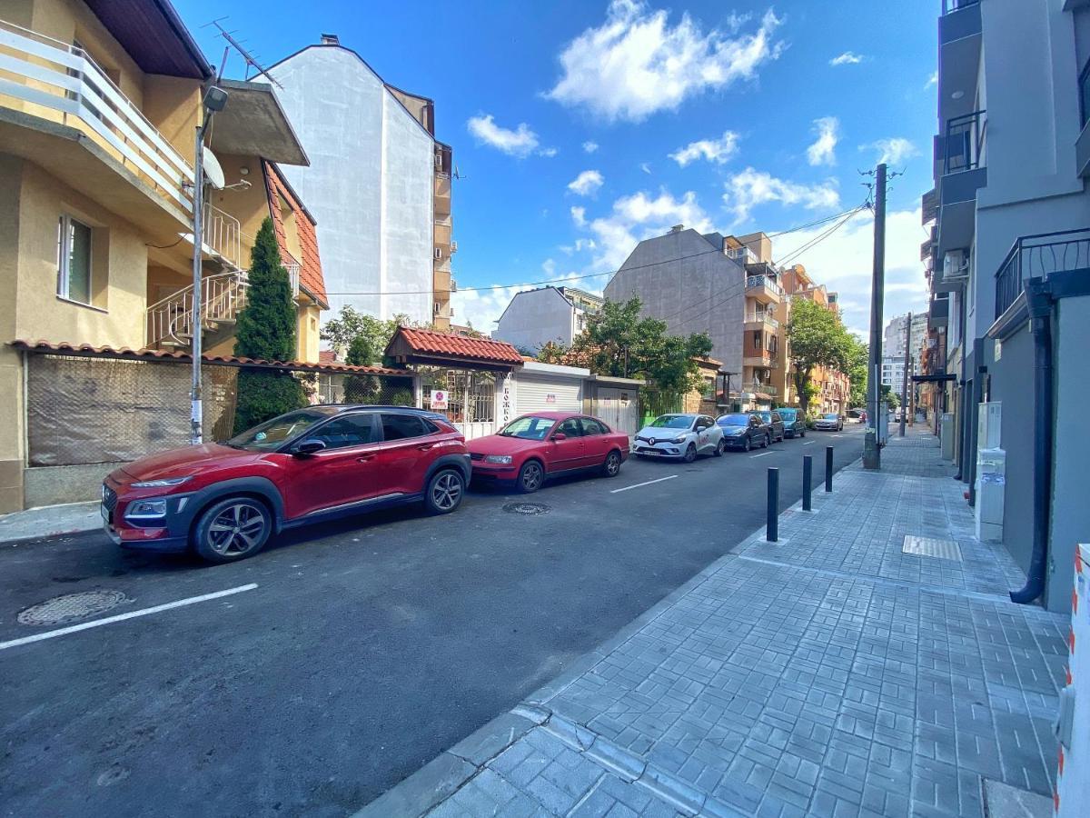 Emma'S Sweet Apartment - Close To Varna Centre Exterior photo